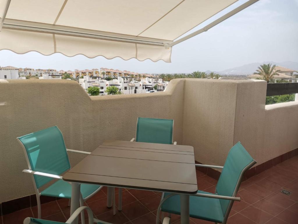 Balkón nebo terasa v ubytování Apartamento VeraTespera - Cerca de la Playa con WiFi, Piscina y Ocio Familiar