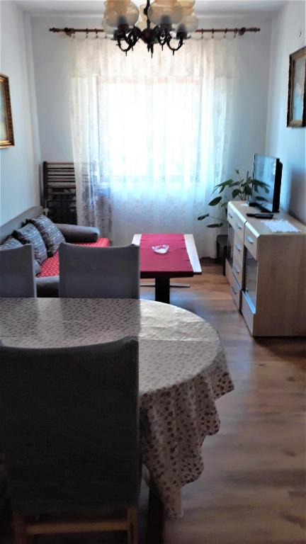 Posedenie v ubytovaní Apartment Modric