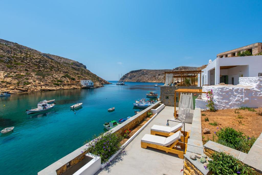 vista sul fiume da una casa di Psarona Hospitality a Cherronisos