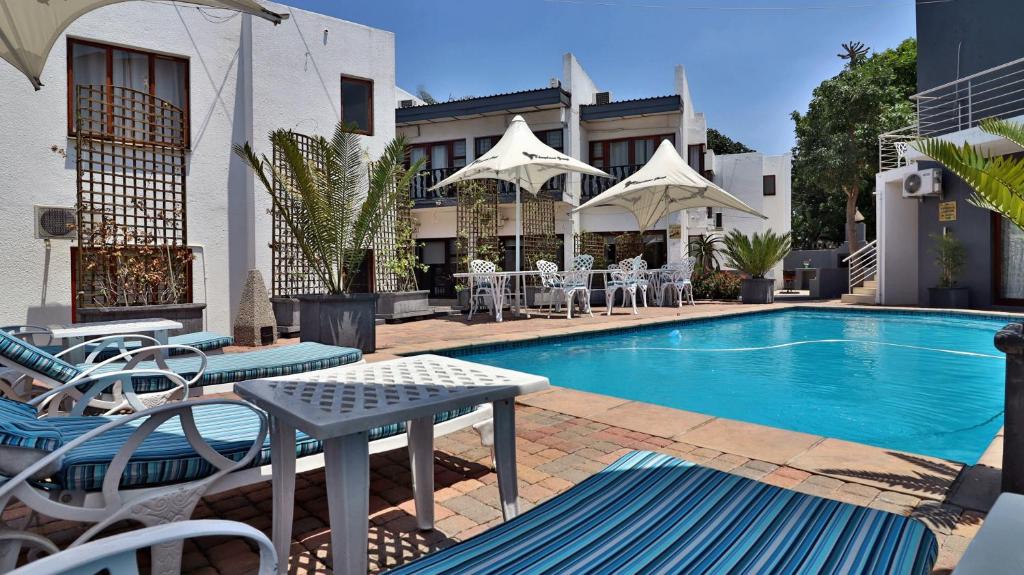 Bazén v ubytovaní Khayalami Hotel - Mbombela alebo v jeho blízkosti