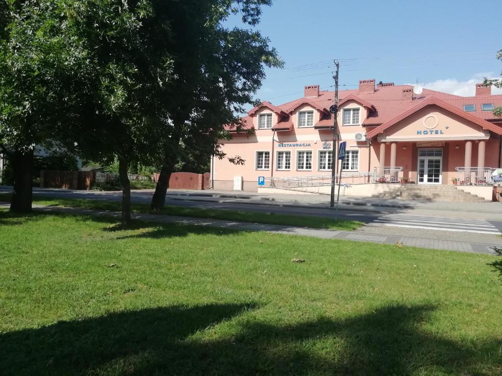 Afbeelding uit fotogalerij van Hotel Fregata in Pęczniew