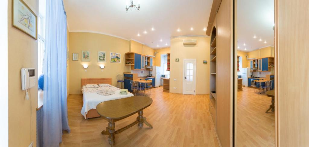 Central Area Apartments - Studio With Spa Bath