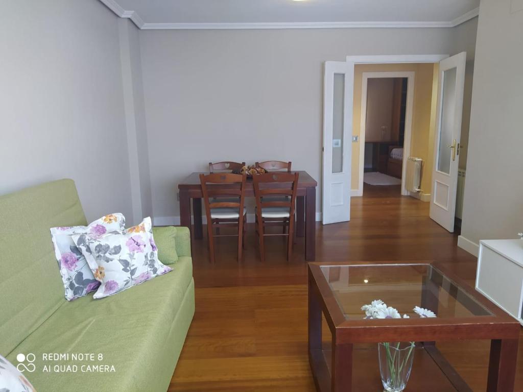 Booking.com: Apartamento casa las flores , Las Navas del ...