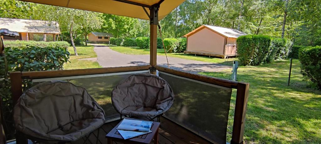 Camping de Matour - ONLYCAMP - Canvas Lodge Sin Instalaciones Sanitarias