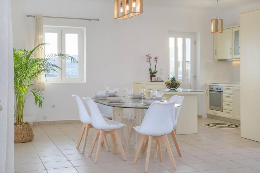 Kuchyň nebo kuchyňský kout v ubytování Magginas Residence