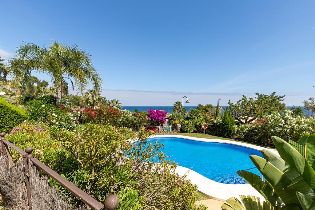 BELLA GADEA, Altea – Precios actualizados 2023