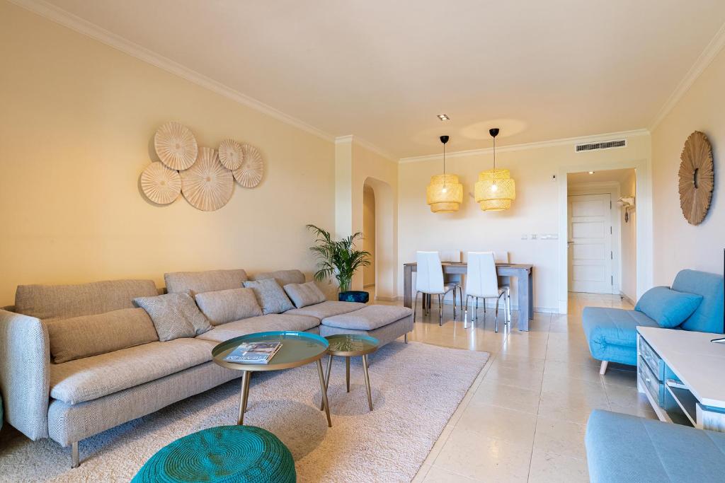 BELLA GADEA, Altea – Precios actualizados 2023