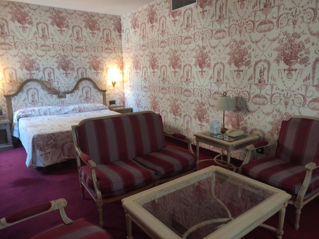 Posteľ alebo postele v izbe v ubytovaní Hotel Ébora by Vivere Stays