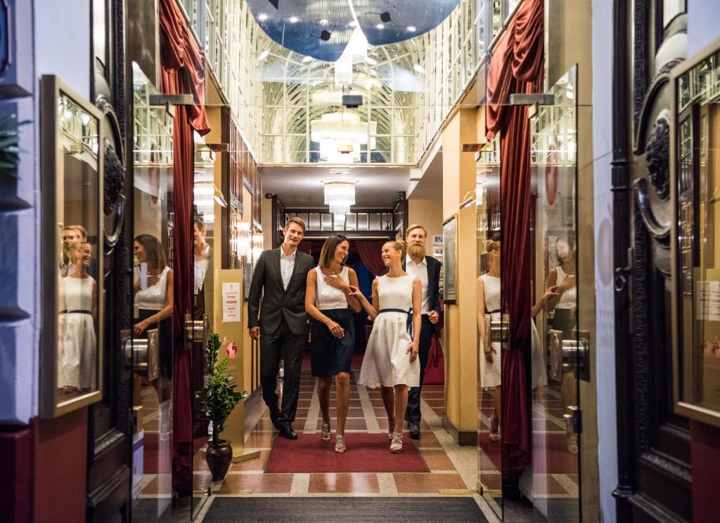Hosté ubytování Theaterhotel & Suites Wien