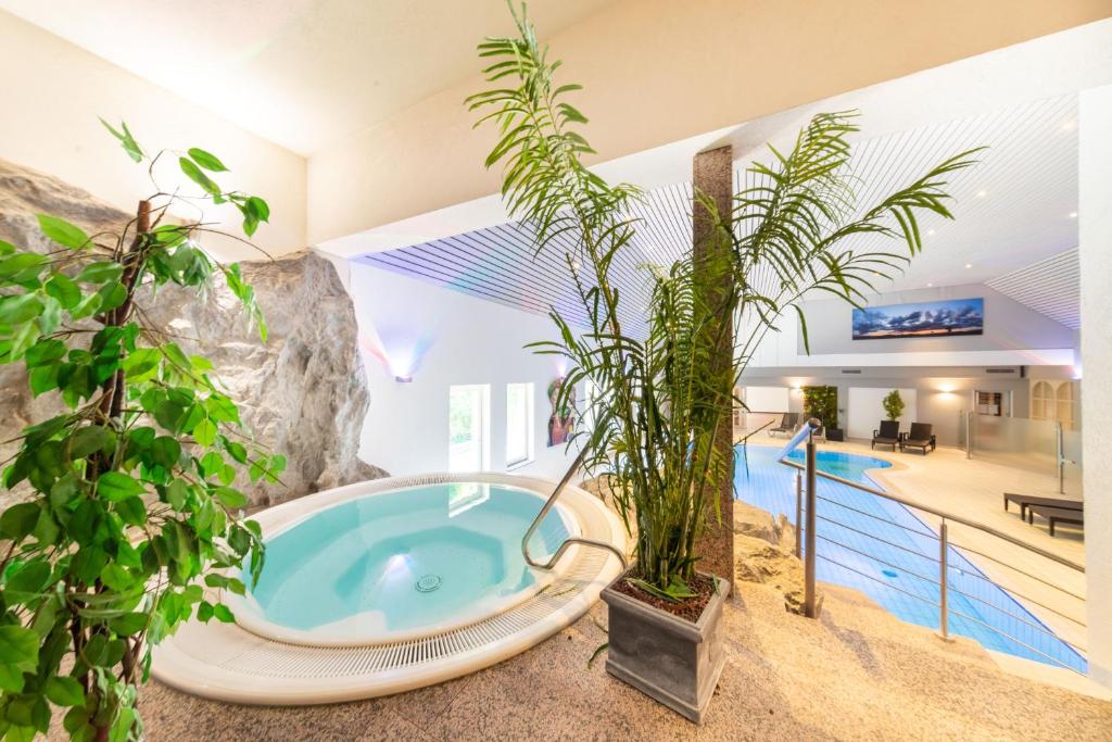 Bazén v ubytování Koener Hotel & Spa nebo v jeho okolí