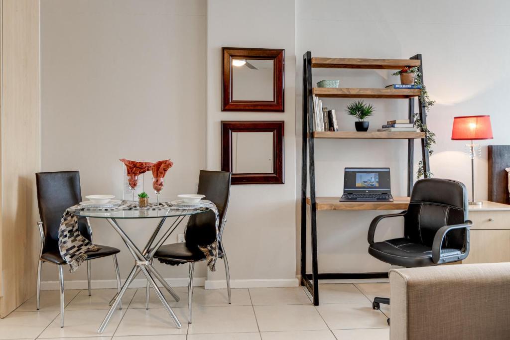 RAD STAYS - Illovo Mews 245 Oxford Road - Apartamento Clásico (216)