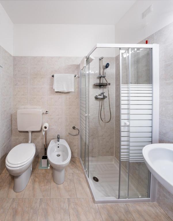 Hotel Roma - Doppel- Oder Zweibettzimmer Mit Stadtblick