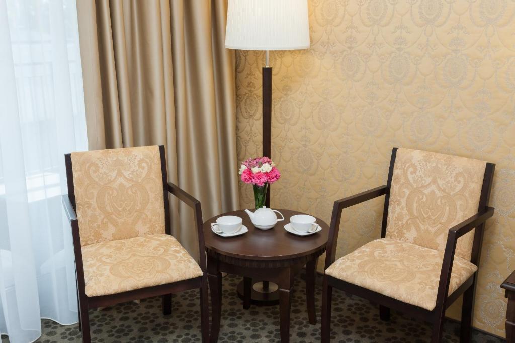 Hotel Lambert Medical Spa - Superior Double Or Twin Room With Spa Package