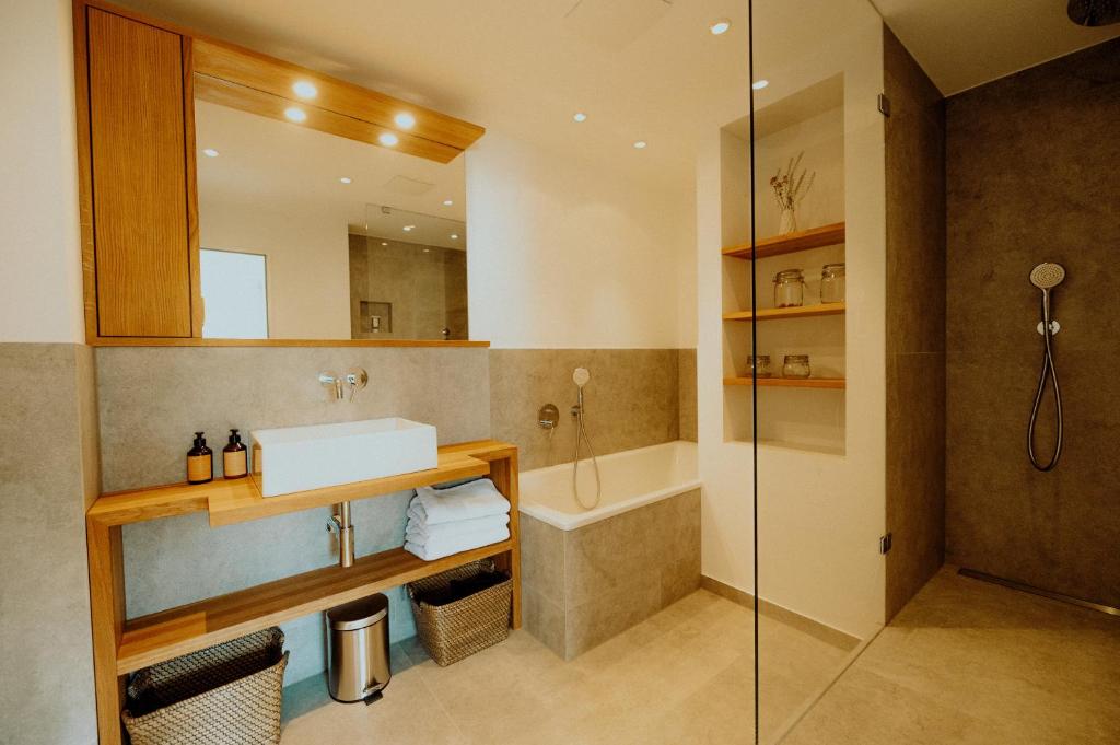 Am Alsterpark - Resim 3