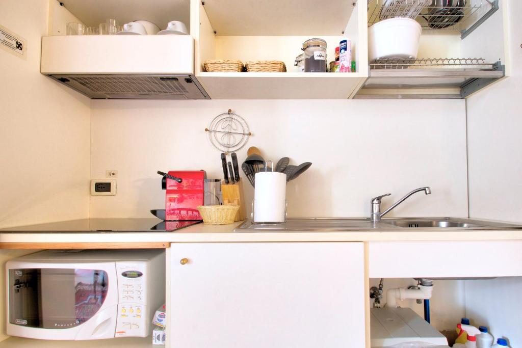 A kitchen or kitchenette at TRIBUNO Grand Canal