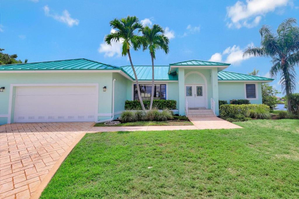 1116 Mulberry Court - Housity