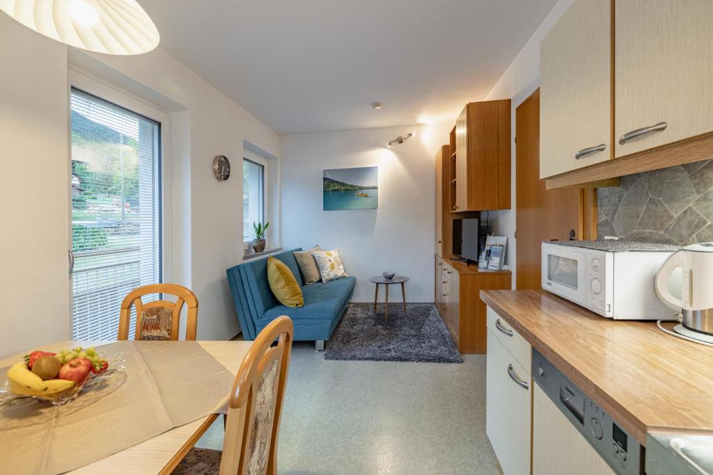 Kuchyň nebo kuchyňský kout v ubytování Gästehaus Eder