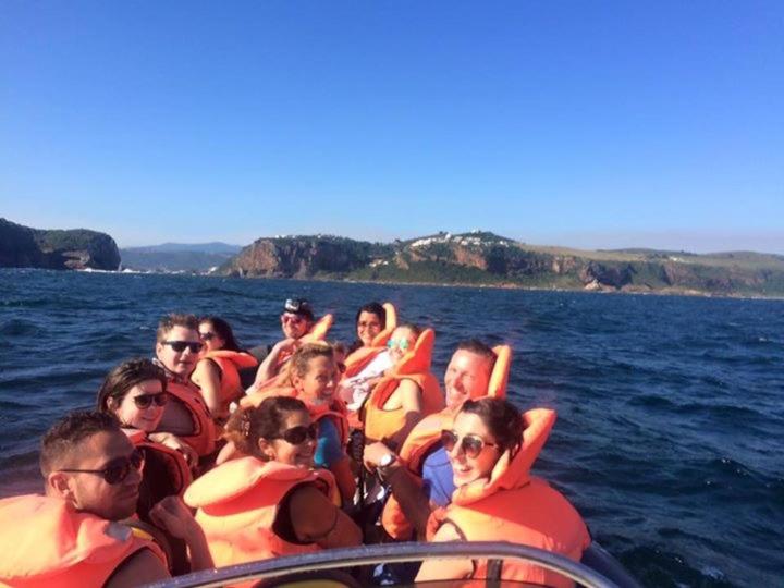Knysna Lodge - Self Catering Unit with Woodfired Hot Tub - Image 16