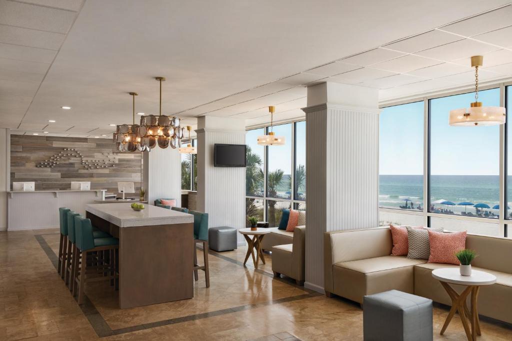 Radisson Beachfront Hotel - Panama City Beach, Panama City Beach ...