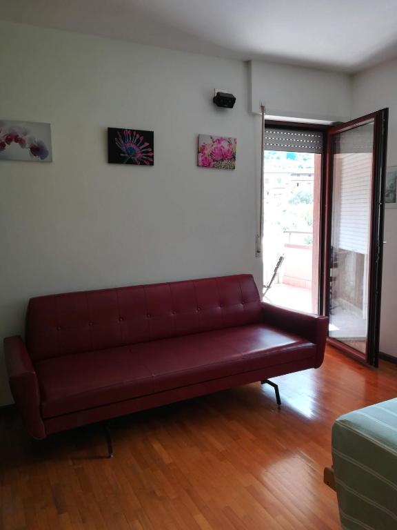 A seating area at Donatella Apartment