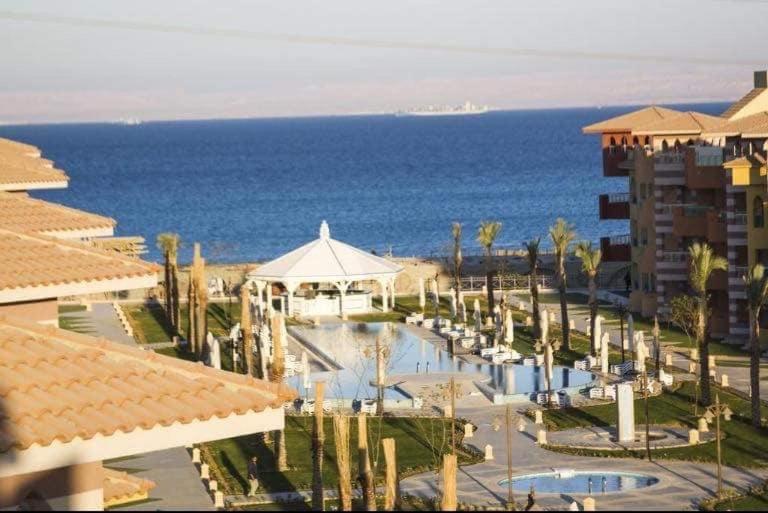 Bazén v ubytování Porto Sauth Beach Chalets Family,s only AN nebo v jeho okolí