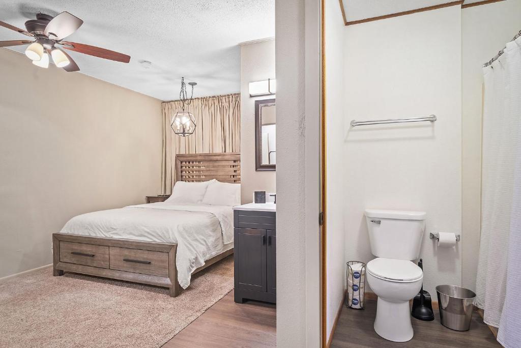 Black Forest Inn Bed & Breakfast - Deluxe Queen Suite
