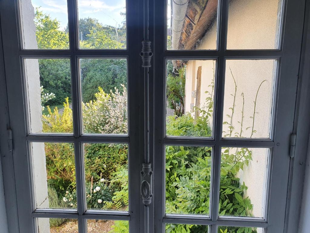 Ferme équestre & Chambres d'hôtes Gateau Stables proche Guédelon - Chambre Double Avec Vue Sur Le Jardin