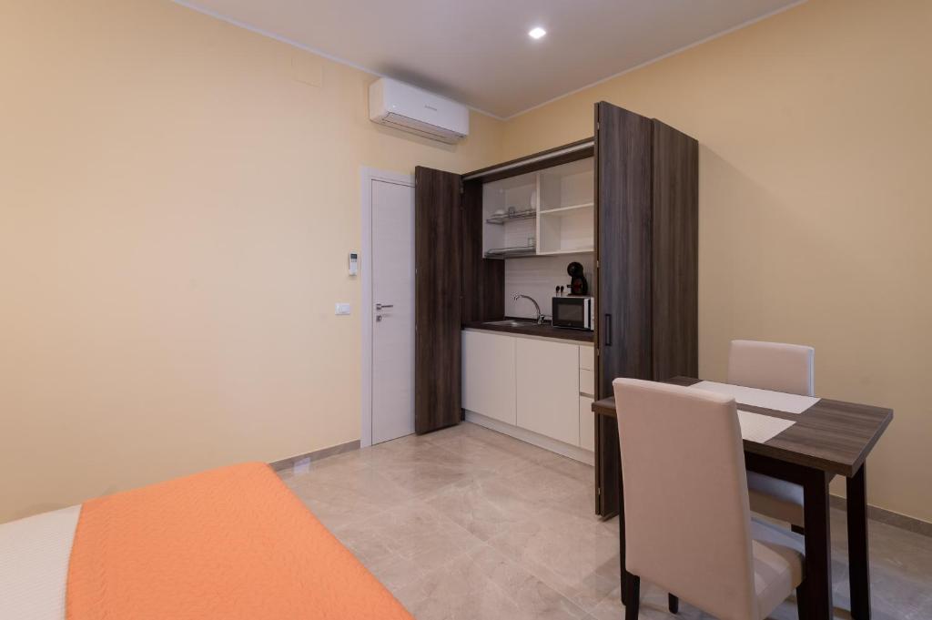 ADRIA Luxury Residence - Centro Trieste - Resim 45