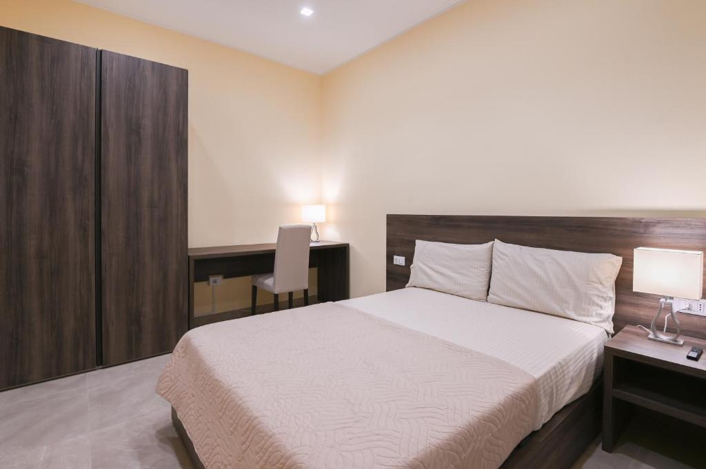 ADRIA Luxury Residence - Centro Trieste - Resim 39