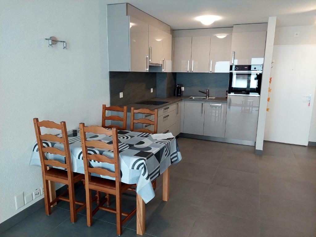 Kuchyň nebo kuchyňský kout v ubytování Haus Fortuna