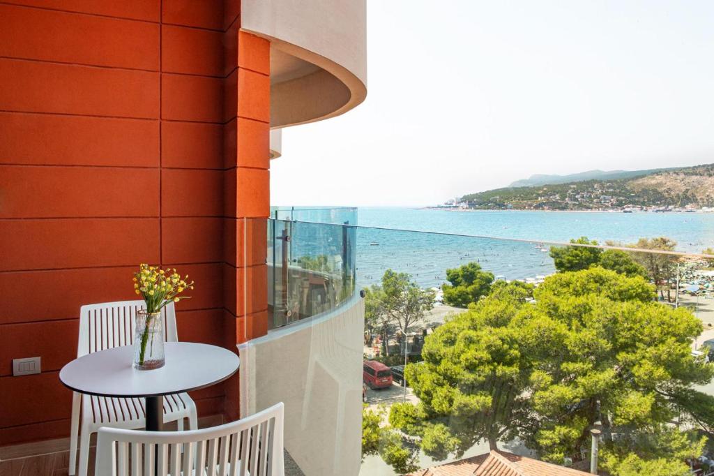 Amare Hotel - Image 5