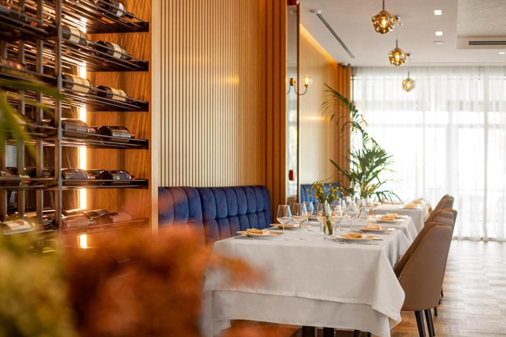 Amare Hotel - Image 3