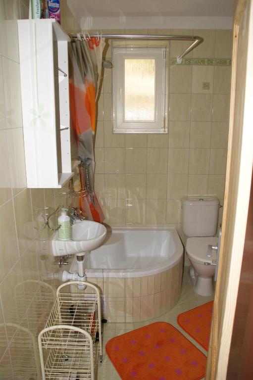 Koupelna v ubytování Ubytování pod Jezem