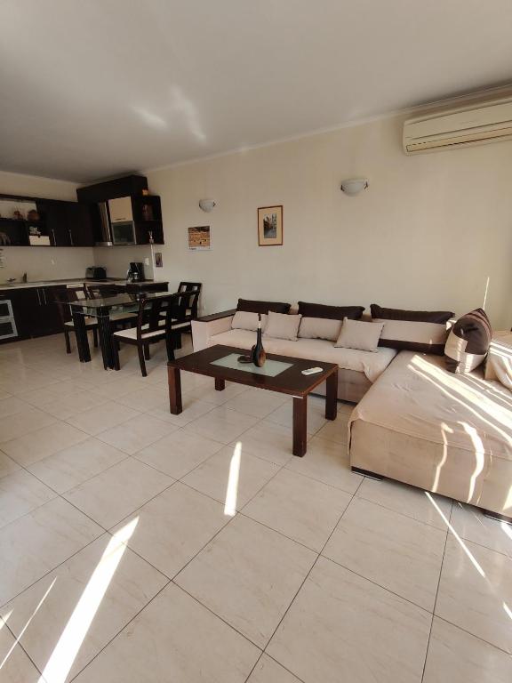 Апартамент Съни бей / Sunny bay Apartment