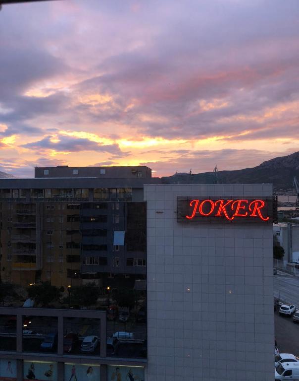 Východ nebo západ slunce při pohledu z apartmánu nebo okolí