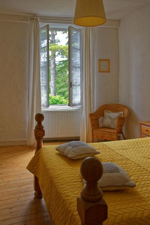 Maison Rives - Village du Livre de Montolieu - Dreibettzimmer