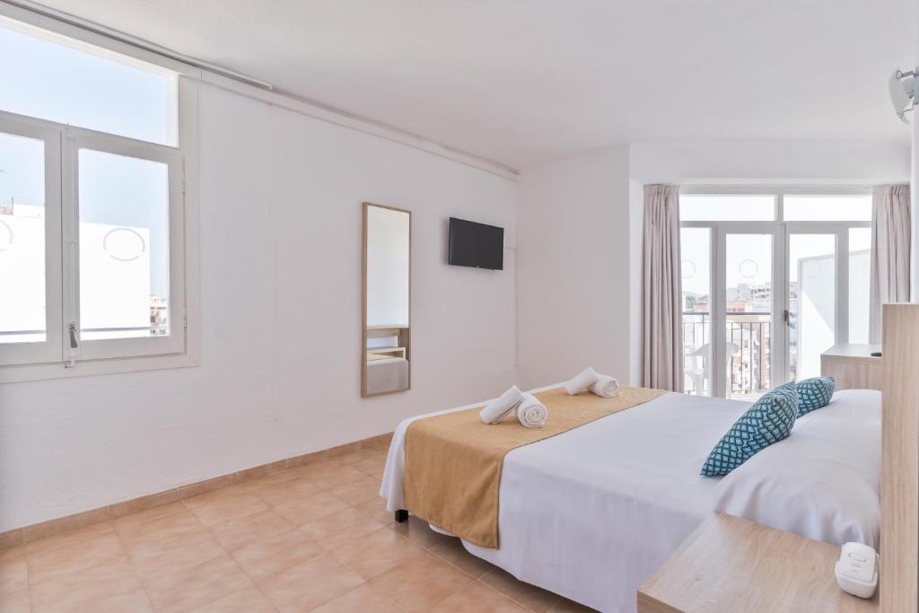 Suncoast Ibiza Hotel - Adults Only -, Ibiza Town – Updated ...