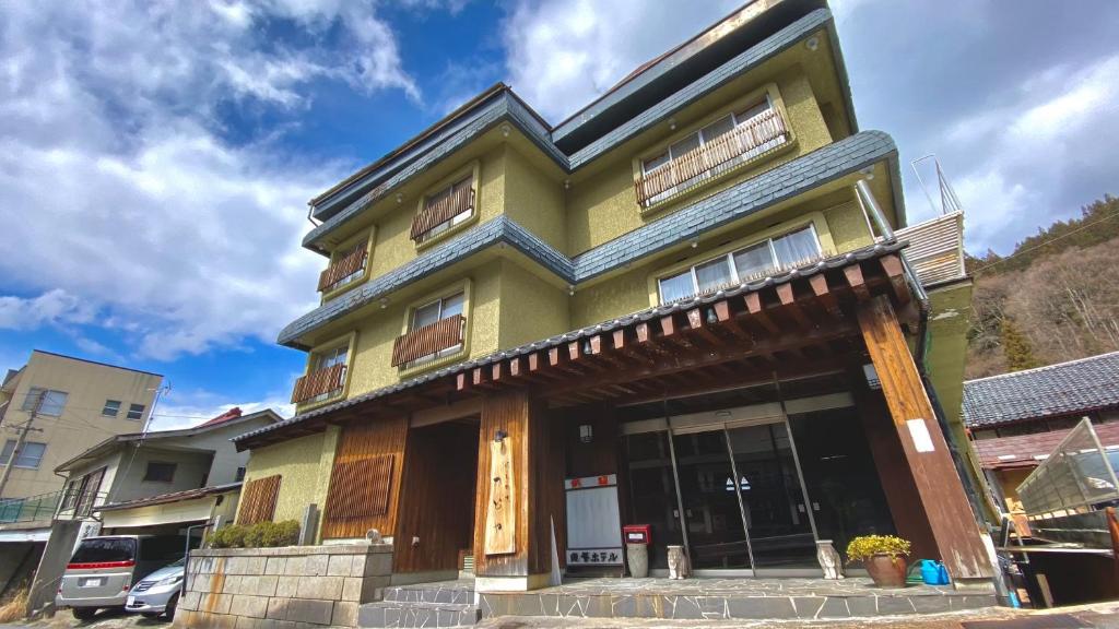 Budova, kde se ryokan nachází
