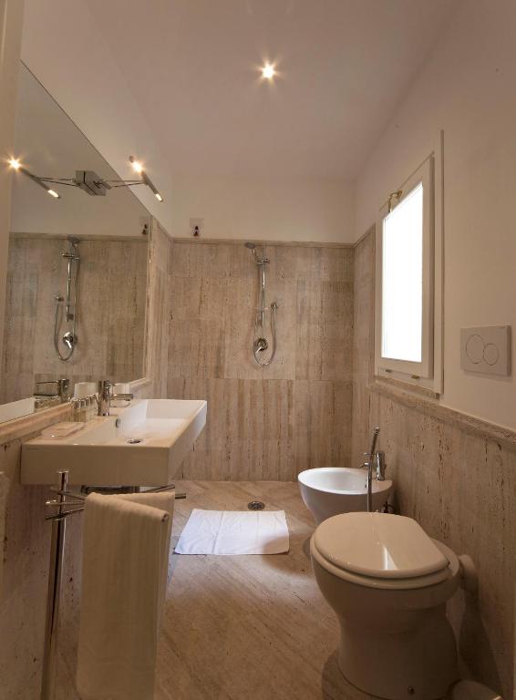 A bathroom at The One Prati Rooms