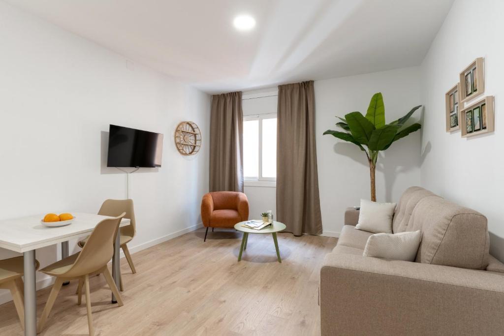 Apartamentos Venecia, Lloret de Mar – Updated 2023 Prices