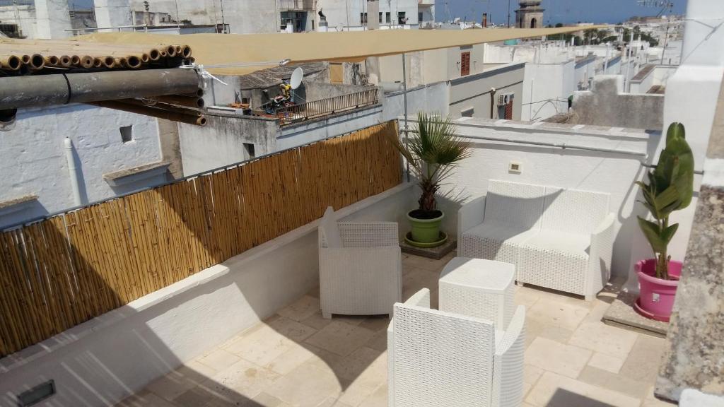 A seating area at Ostuni Guest House