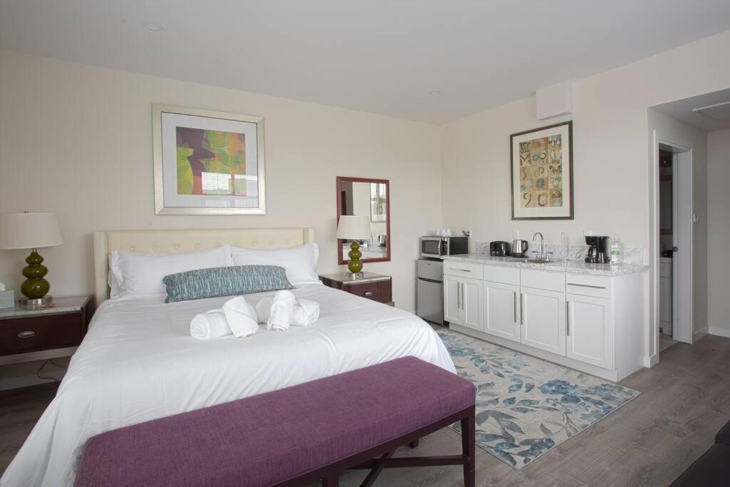 Modern, Luxurious and Prime location All in One - Estudio