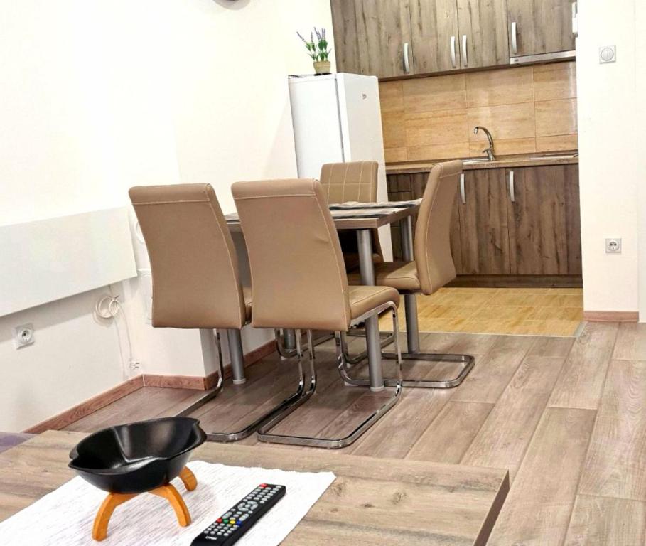 Kuhinja ili čajna kuhinja u objektu Apartmani Lavanda