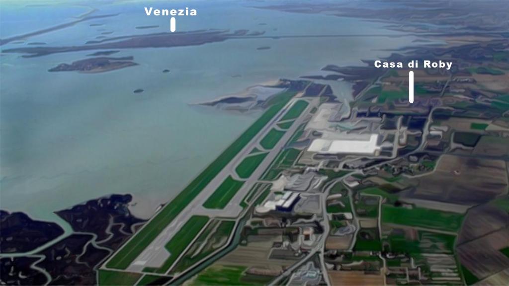 a map of an airport and the ocean at CASA DI ROBY - VENICE AIRPORT in Tessera