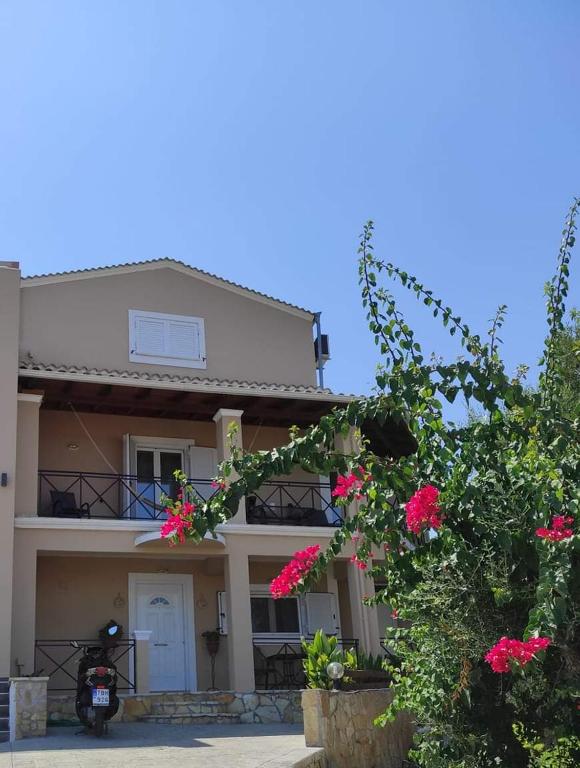 The building in which the holiday home is located