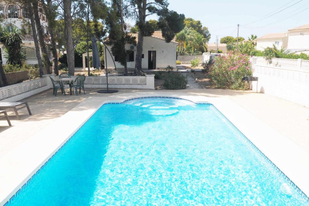 Piscina en o cerca de Casa Clara Villa rústica con piscina privada aa