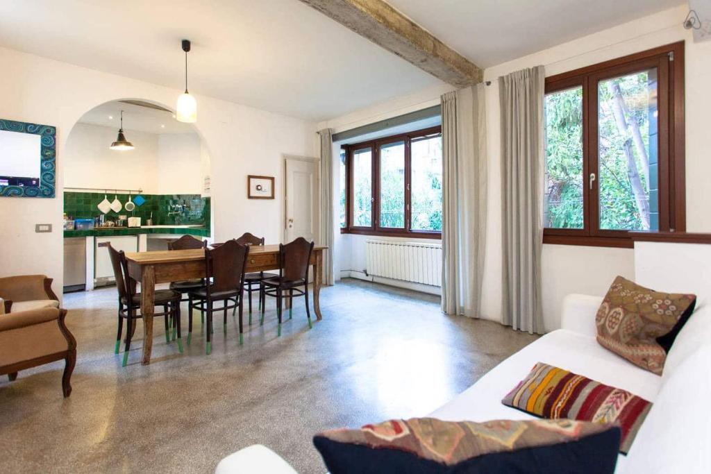 Melusina Homes - Superior Apartment