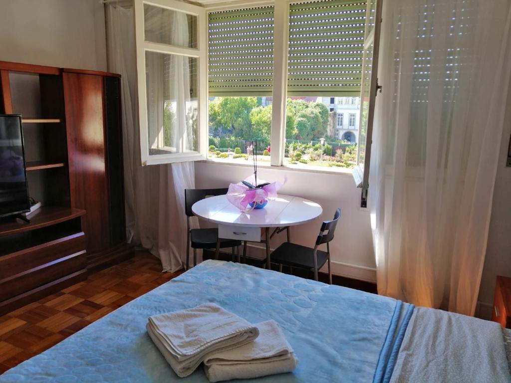 Postel nebo postele na pokoji v ubytování Sasimi Nice Hostel