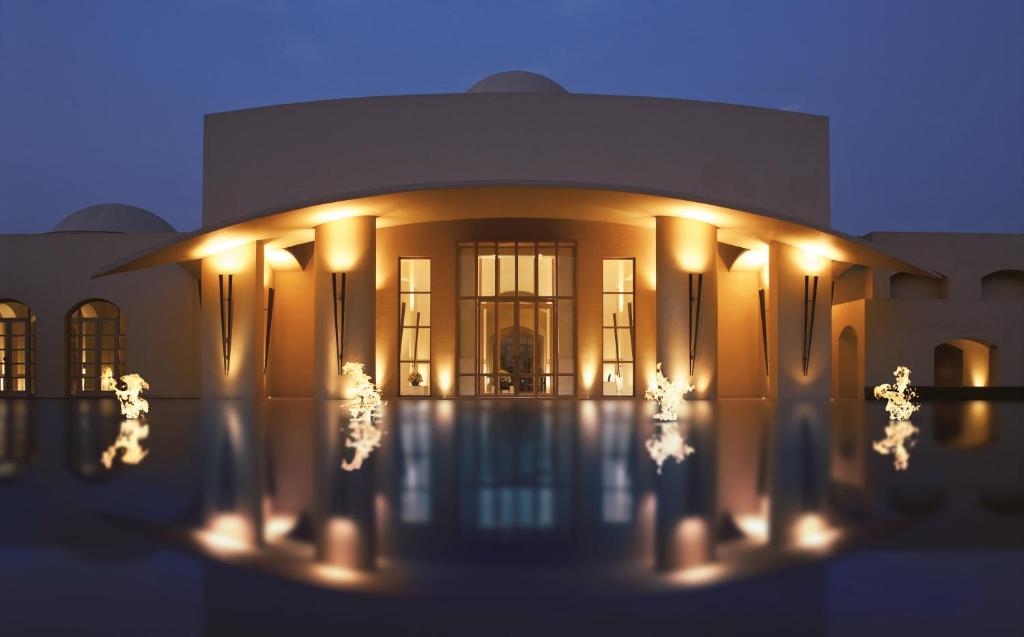 Bazén v ubytování Trident Gurgaon nebo v jeho okolí