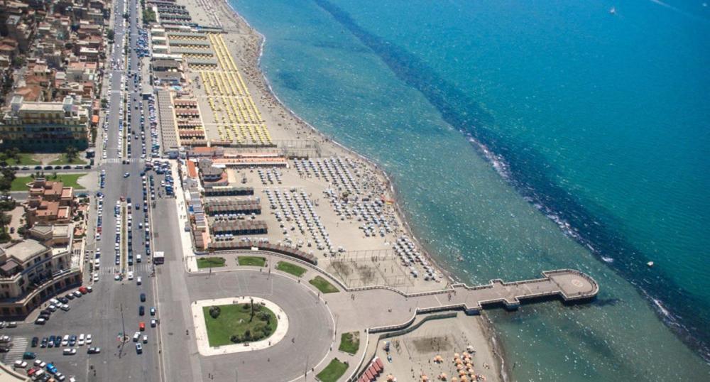 Nespecifikovaný výhled na moře nebo výhled na moře při pohledu z hotelu